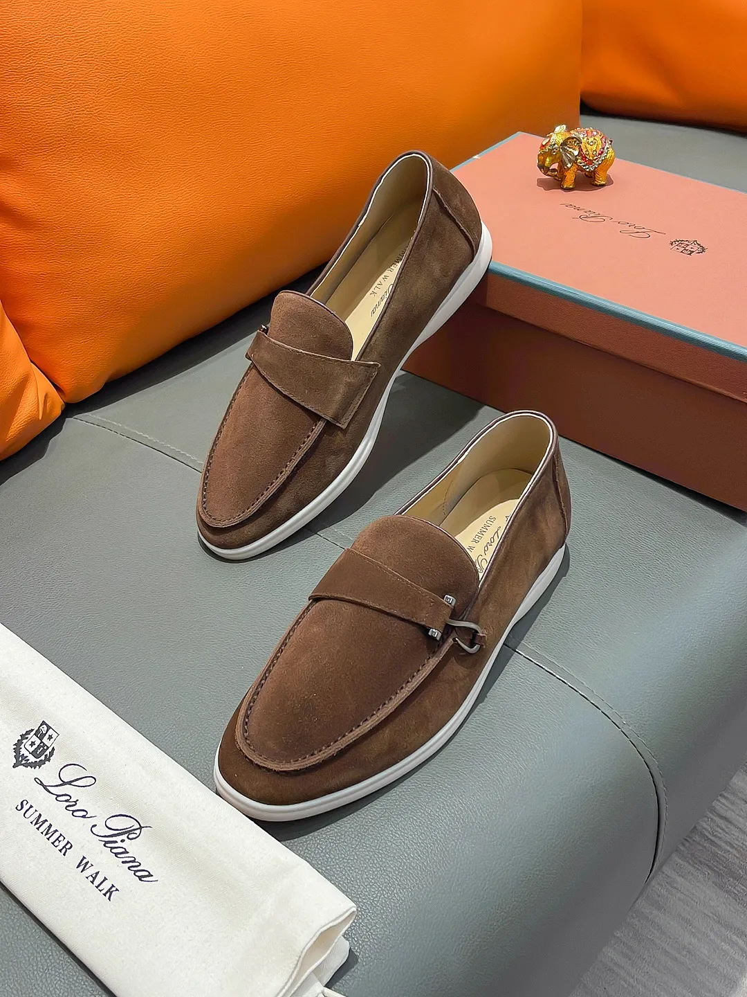 Men's shoes LORO PIANA "LP" P420 Regular size: 38-44 (casual shoes) Product materials: Selected high-mercerized suede upper, comfortable sheepskin lining; original outsole.